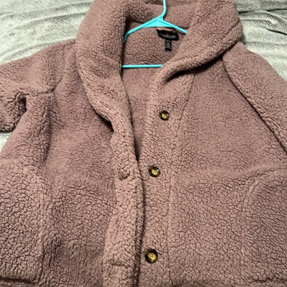 Super warm plush cuddle duds jacket lilac in color
